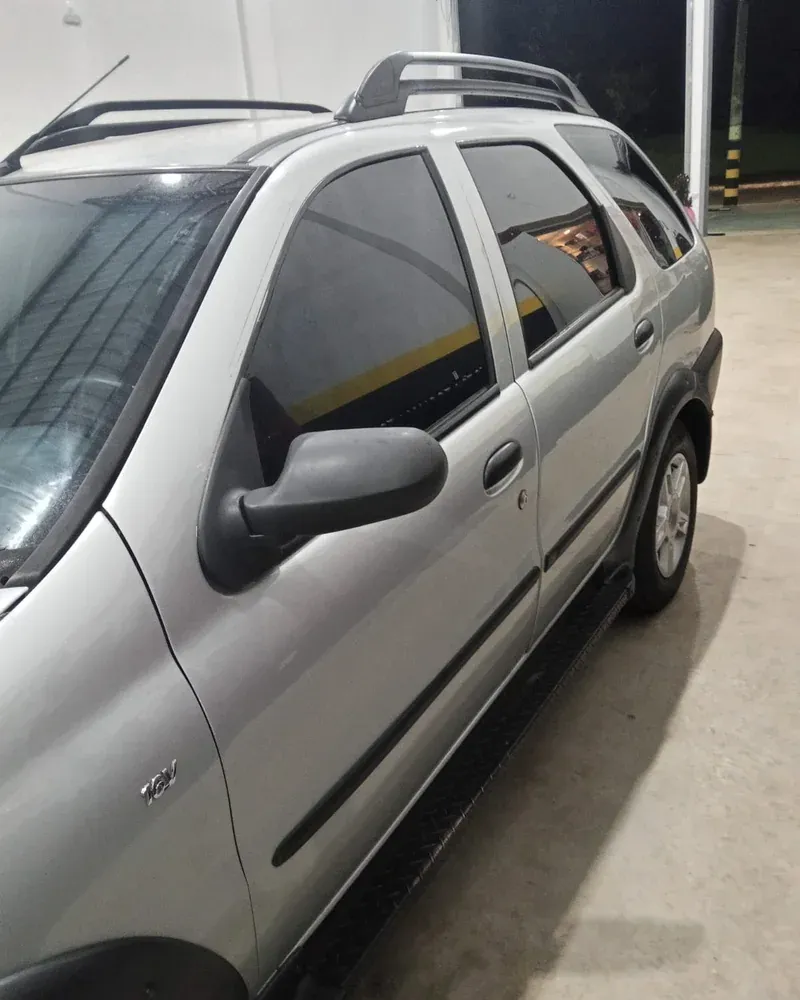 Película automotiva instalada — Fênix Film's, Uberlândia/MG